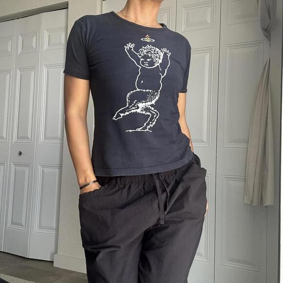 Vivienne Westwood - Picture 1 of 4